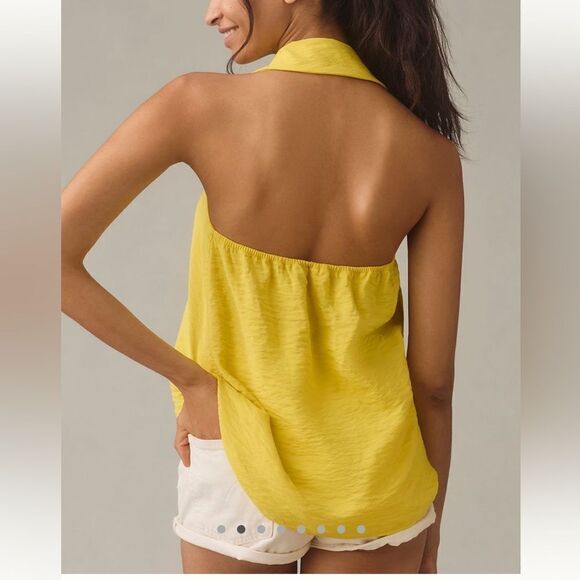The Dylon Sleeveless Wide -Placket Top - Picture 3 of 8